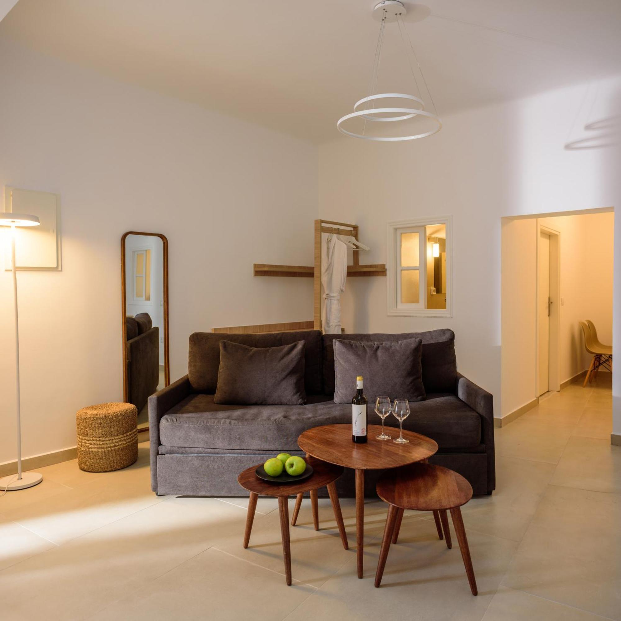 Anemos Family Suites Fira  Exterior photo