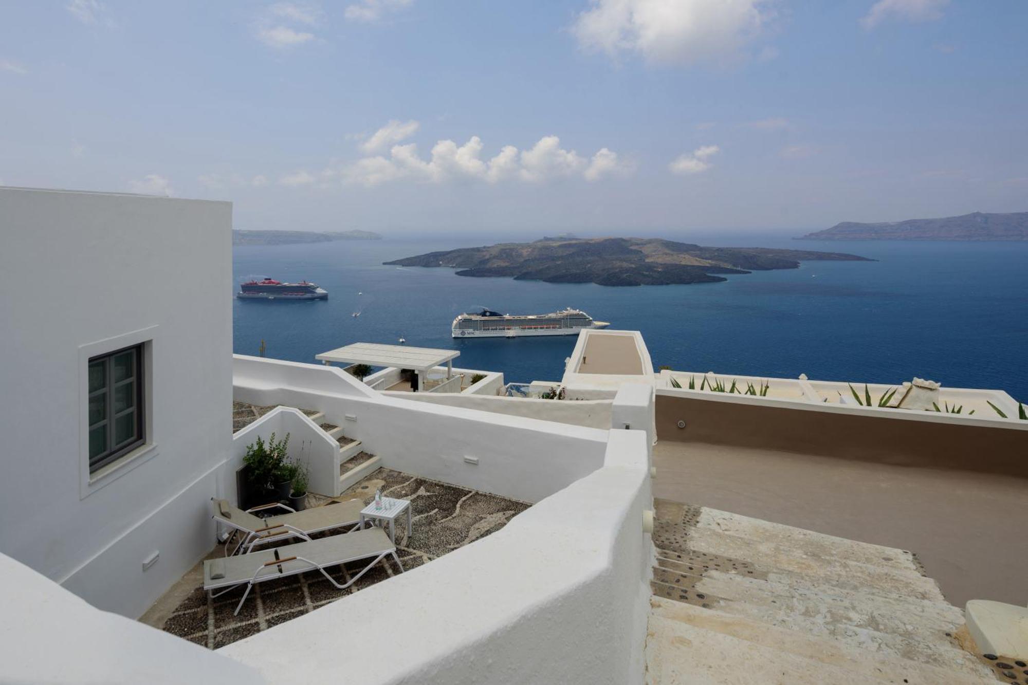 Anemos Family Suites Fira  Exterior photo
