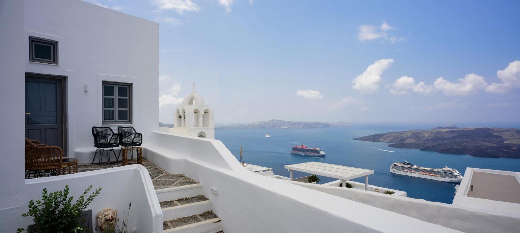 Anemos Family Suites Fira  Exterior photo