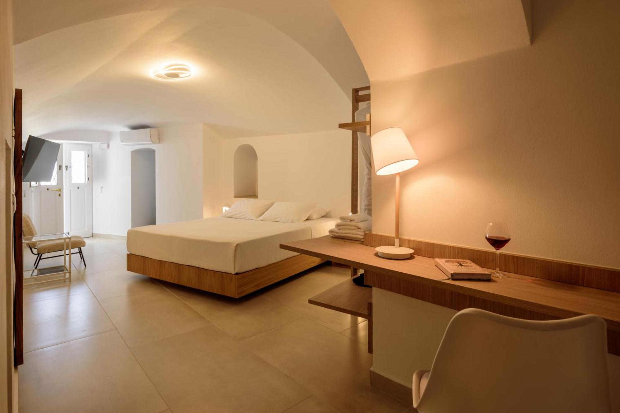 Anemos Family Suites Fira  Exterior photo